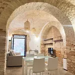Apartamento Kalma Arched Loft - Unique Brick Vault In Heart Cagliari