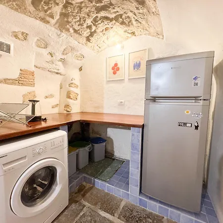 아파트 Kalma Arched Loft - Unique Brick Vault In Heart 칼리아리